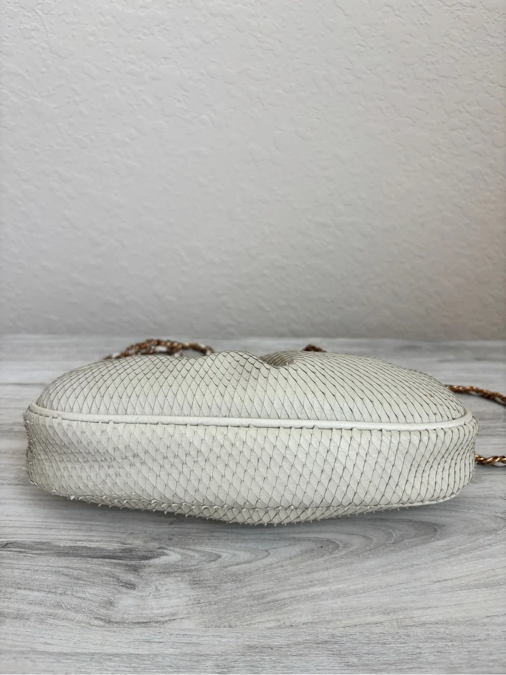 Vintage Rhythm & Rhyme crossbody bag Python-embossed Ivory leather heart charm